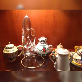 MaxSold Auction: This online auction features Waterford crystal, entertainment center, extensive teapot collection, tools, Decorative Candle Holders, Rope Wax Candle Holders,Bamboo Rolling Cart, White Dishware Set, Barstool, Framed Art
Including print of Gutenberg Bible and much more.